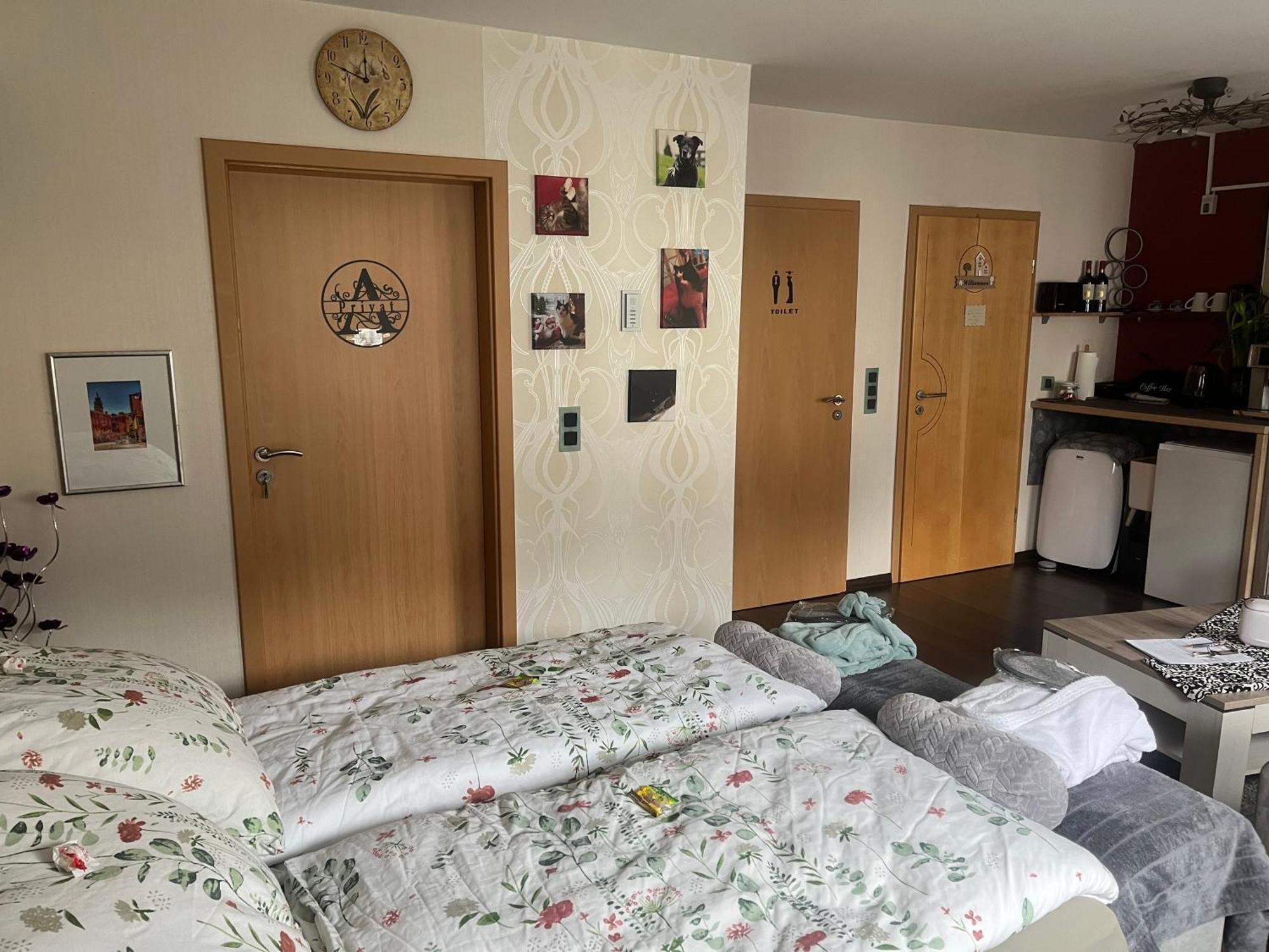 Gaestezimmer In Ratingen Bei Duesseldorf Mit Einem Hauch Luxus Экстерьер фото