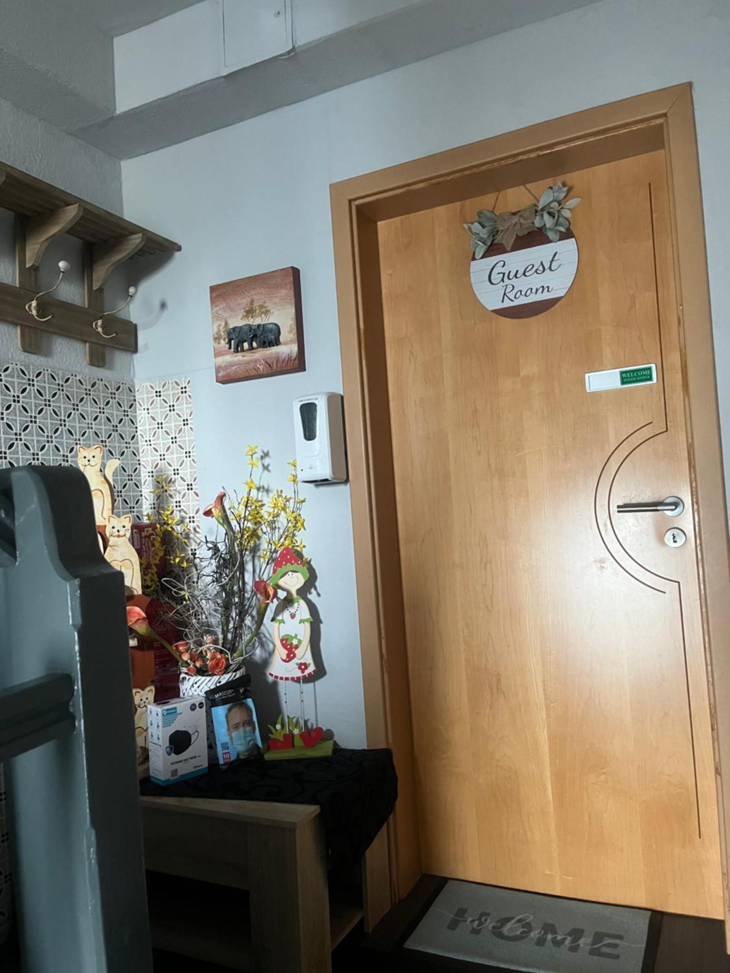Gaestezimmer In Ratingen Bei Duesseldorf Mit Einem Hauch Luxus Экстерьер фото